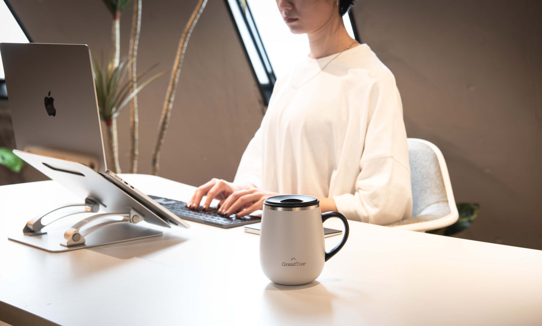 オフィスワーカー必見！大容量マグカップで一日を乗り切る