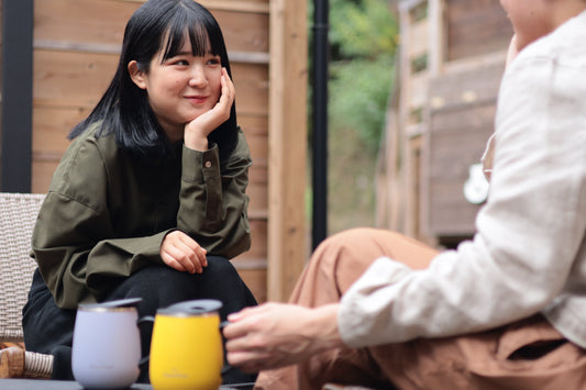 アウトドア女子必見！冷めないコーヒーの秘訣はグランタイズのマグカップにあり