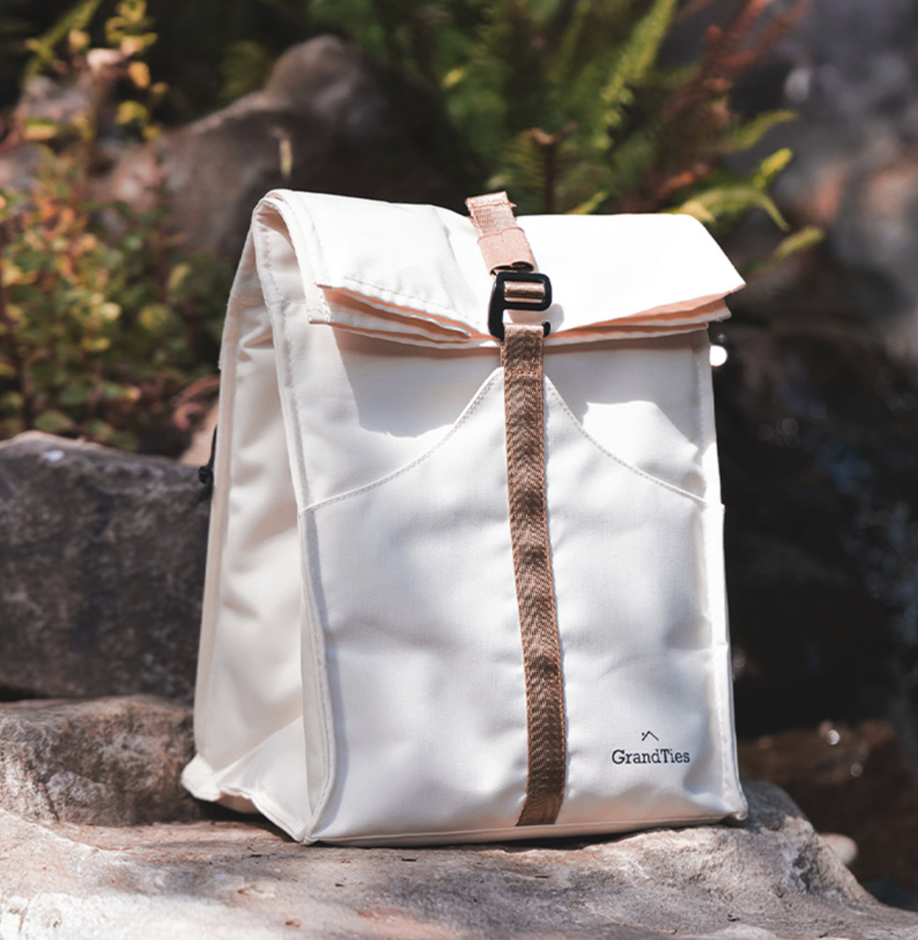 GRANDTIES グランタイズランチバック